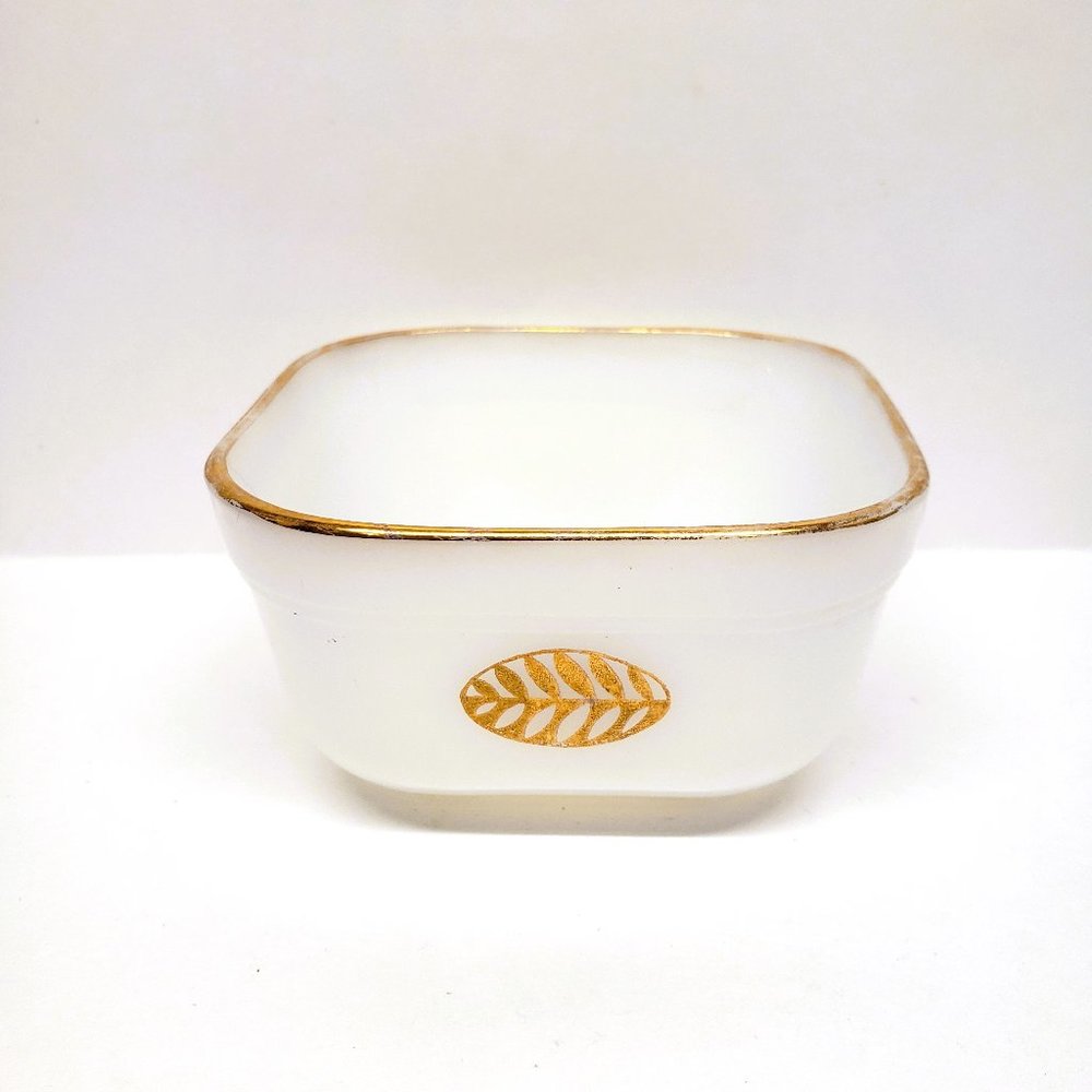 Vtg Fire King Dish Gold Gilt Leaf Anchor Hocking Milk Glass 4" Square Casserole
